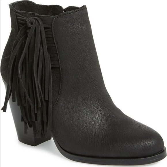 Vince Camuto Shoes - Vince Camuto Harlin Black Leather Fringe Bootie - 6 M